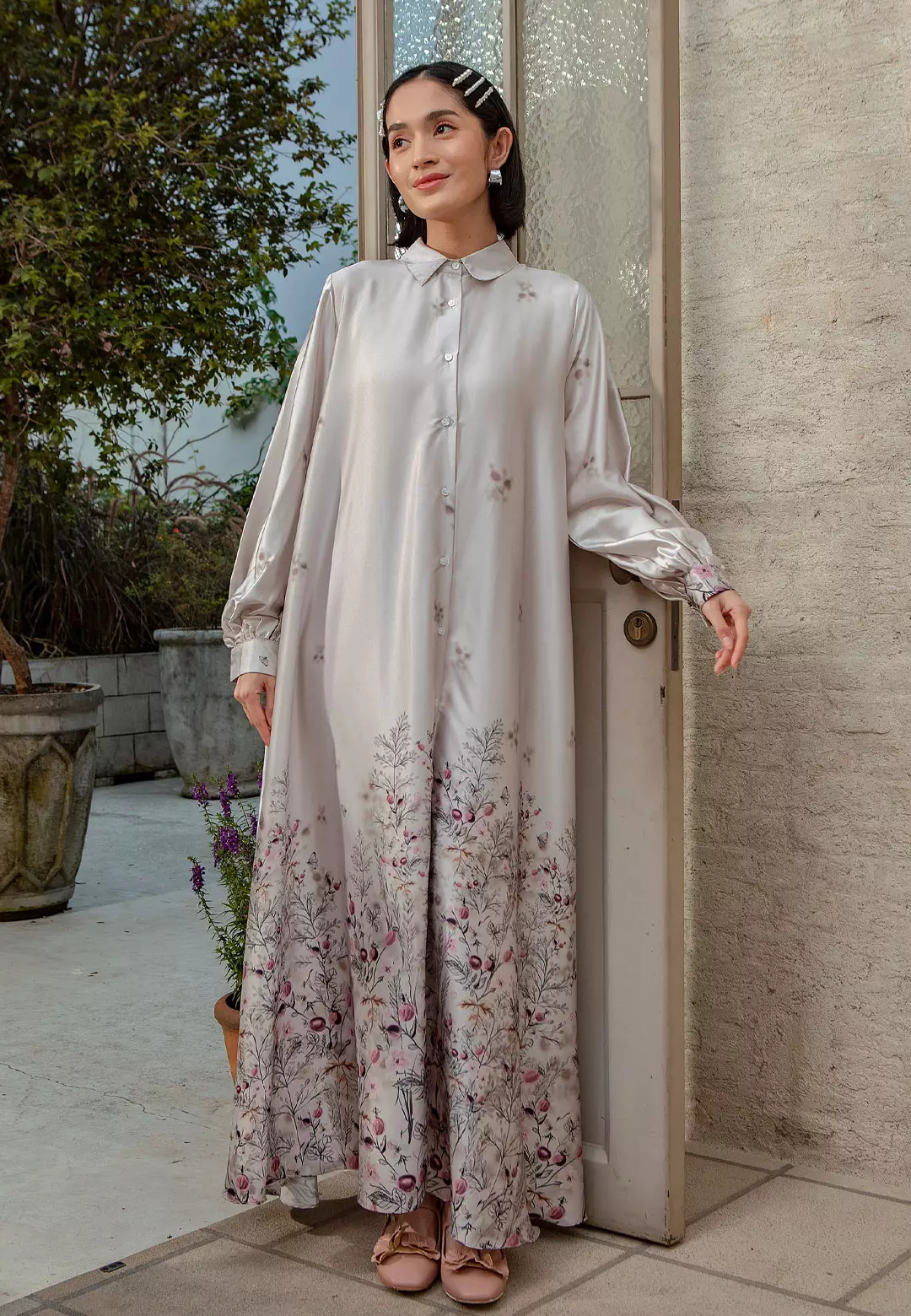 HijabChic Elverra Soft Beige Dress - Dress A Line Lebaran Satin Halus Lembut Flowy