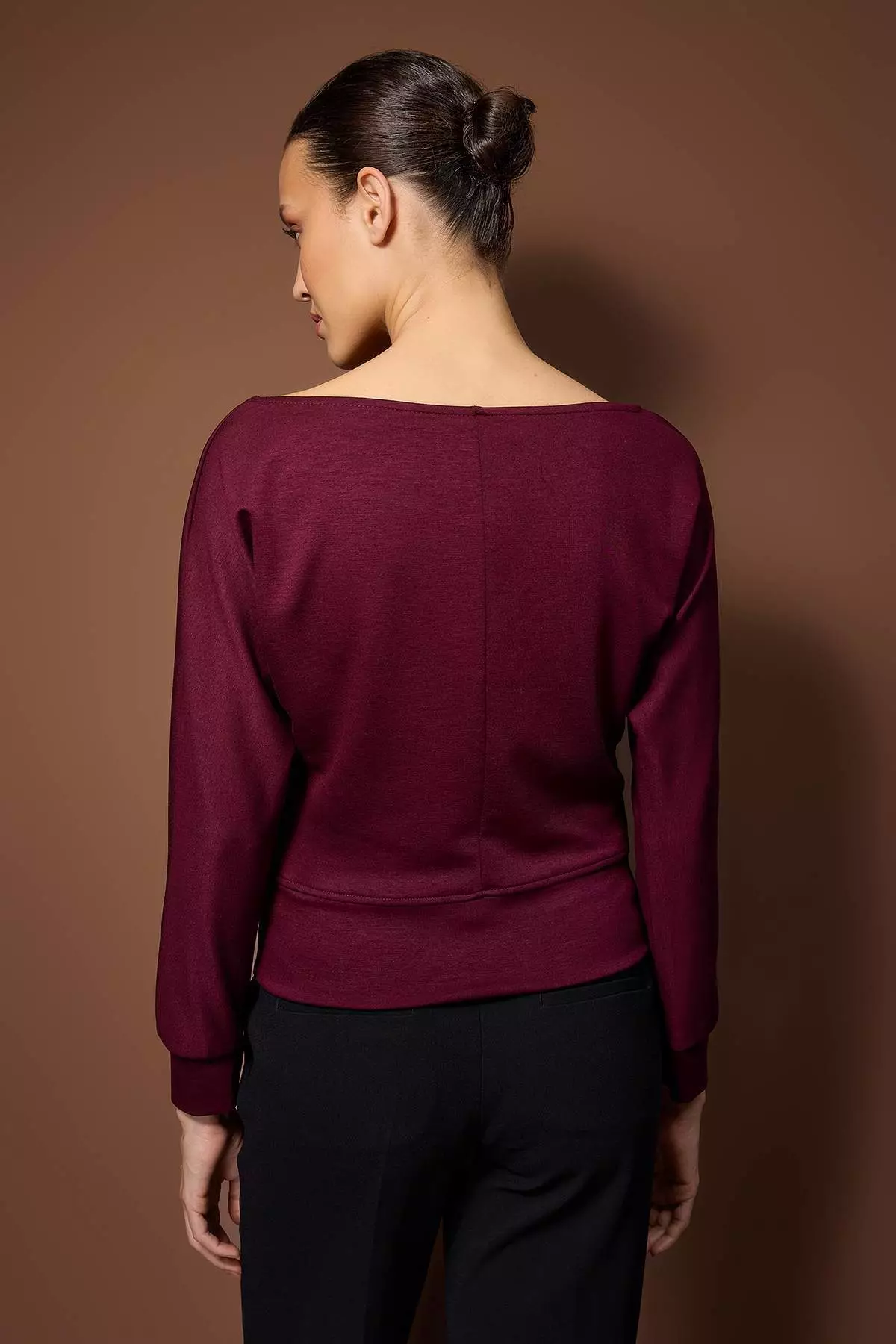 Burgundy Boat Neck Regular Length Knitted Blouse Twoaw26Bz00357