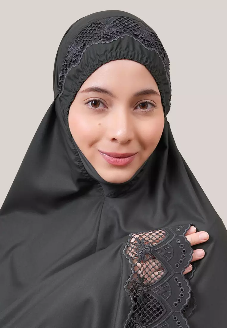 Siti Khadijah Telekung Signature Refa in Deep Forest