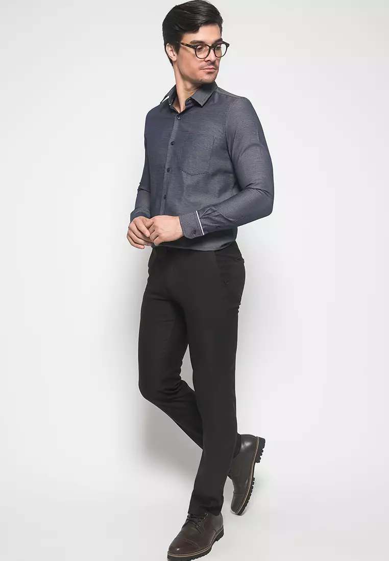 Johnwin - Kemeja Formal - Motif Polkadot Kecil - Hitam - Slim Fit - FSH.650.K394.830.C-L/S