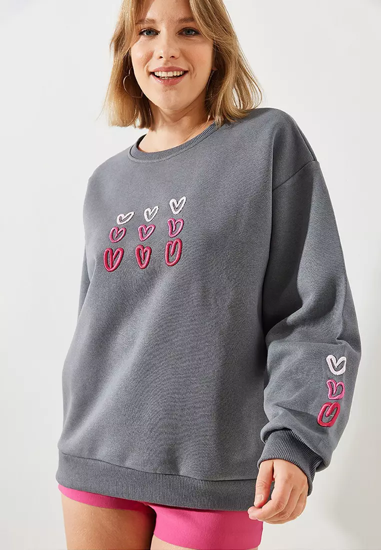 Women's Three Thread Raised Heart Printed Sweatshirt