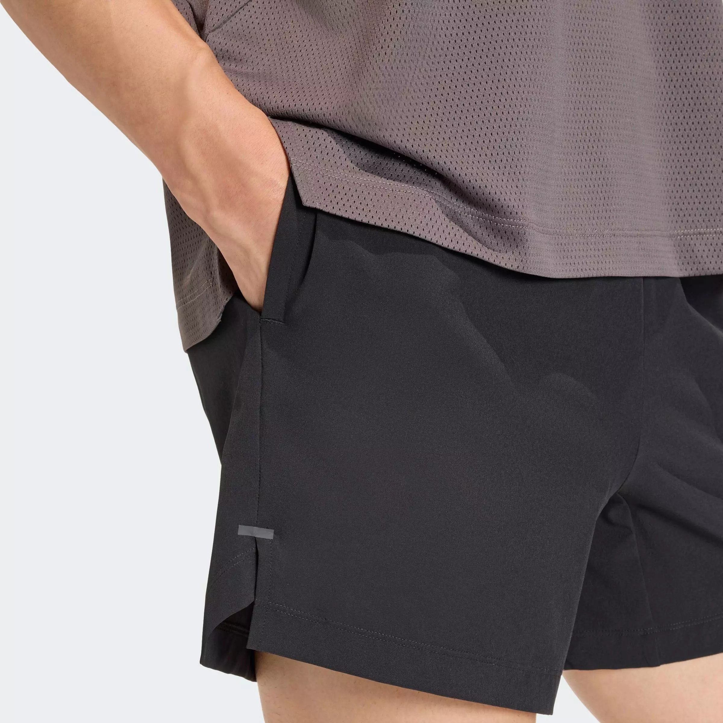 Gym & Training D4T Essentials Shorts Men Black KB2586