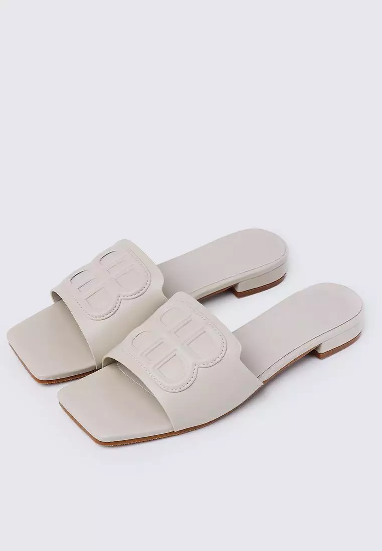 Michelle Comfy Sandals In Beige
