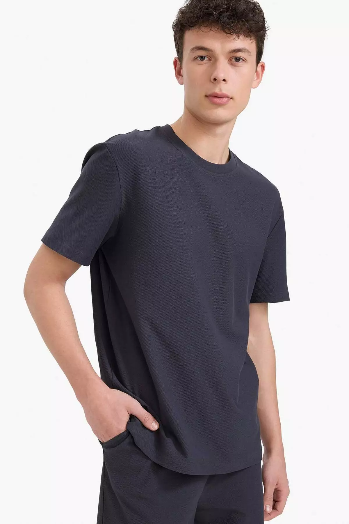 100% Cotton Regular Fit Crew Neck Short Sleeve Heavy Fabric T-Shirt E2589Ax25Sm