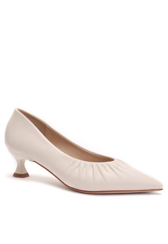 Twenty Eight Shoes white Soft Synthetic Leather Pointy Pumps 2048-9 49BB6SHAD84594GS_1