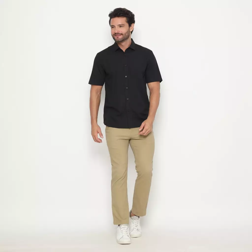 AMK Kemeja Pria Lengan Pendek SHS AIDEN S/S Black