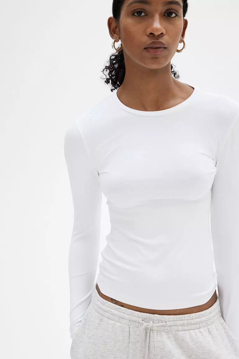 Long-sleeved microfibre top