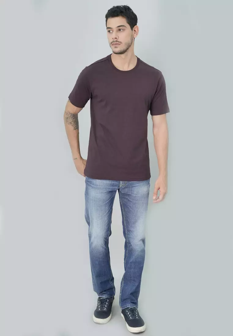 Johnwin Kaos Essential Regular Fit Warna Dark Maroon FTS.622.S484.07.C