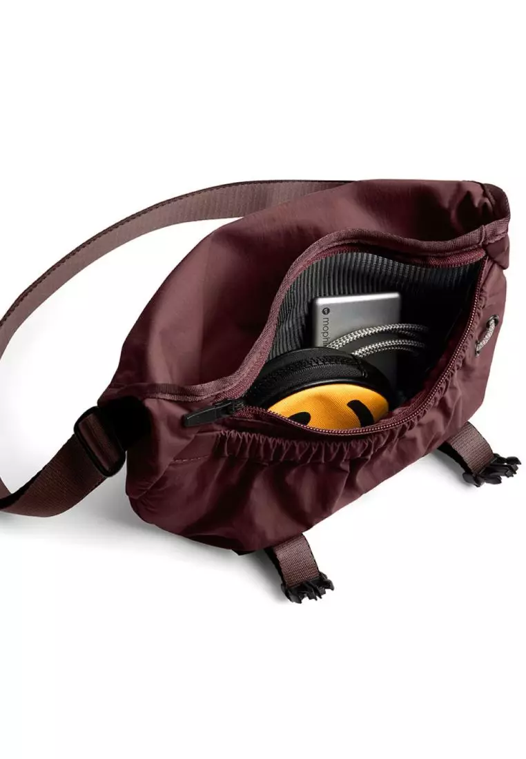 Bellroy Cinch Mini Messenger - Burgundy