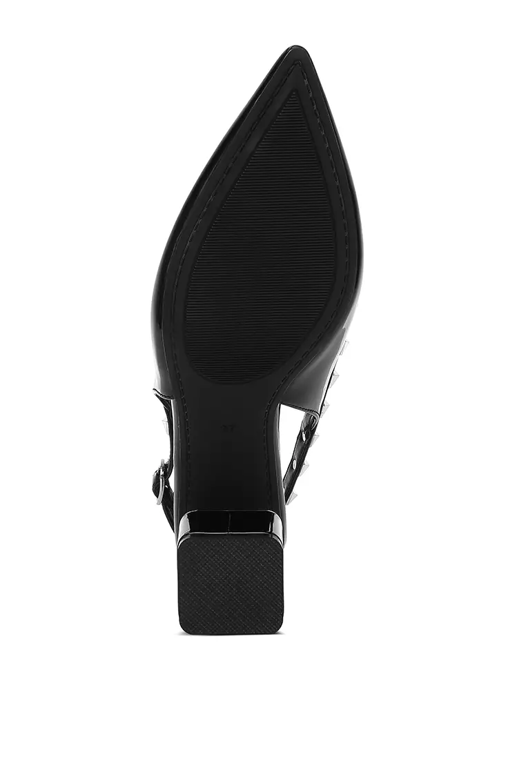 Sandal Slingback Berhiaskan Stud dalam Warna Hitam