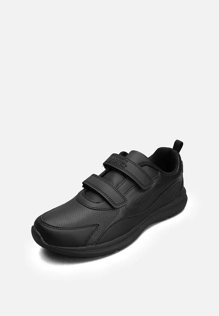 World balance black shoes top