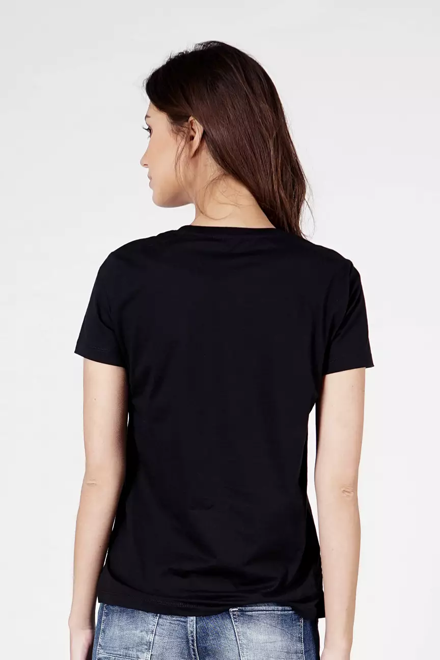 Kaos Wanita Shelby Black