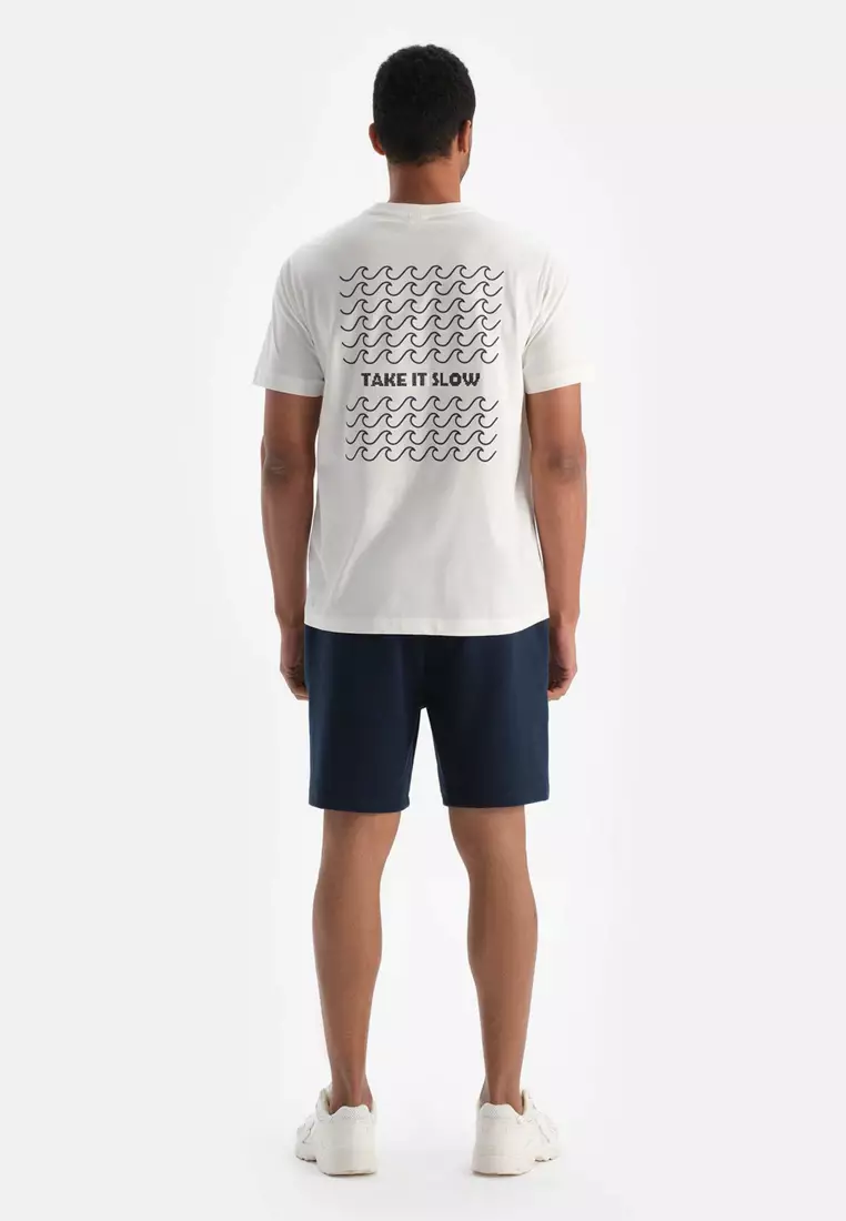 Off White T-Shirt, Wave Print, Crew Neck, Oversize, Short Sleeve Activewear for Men