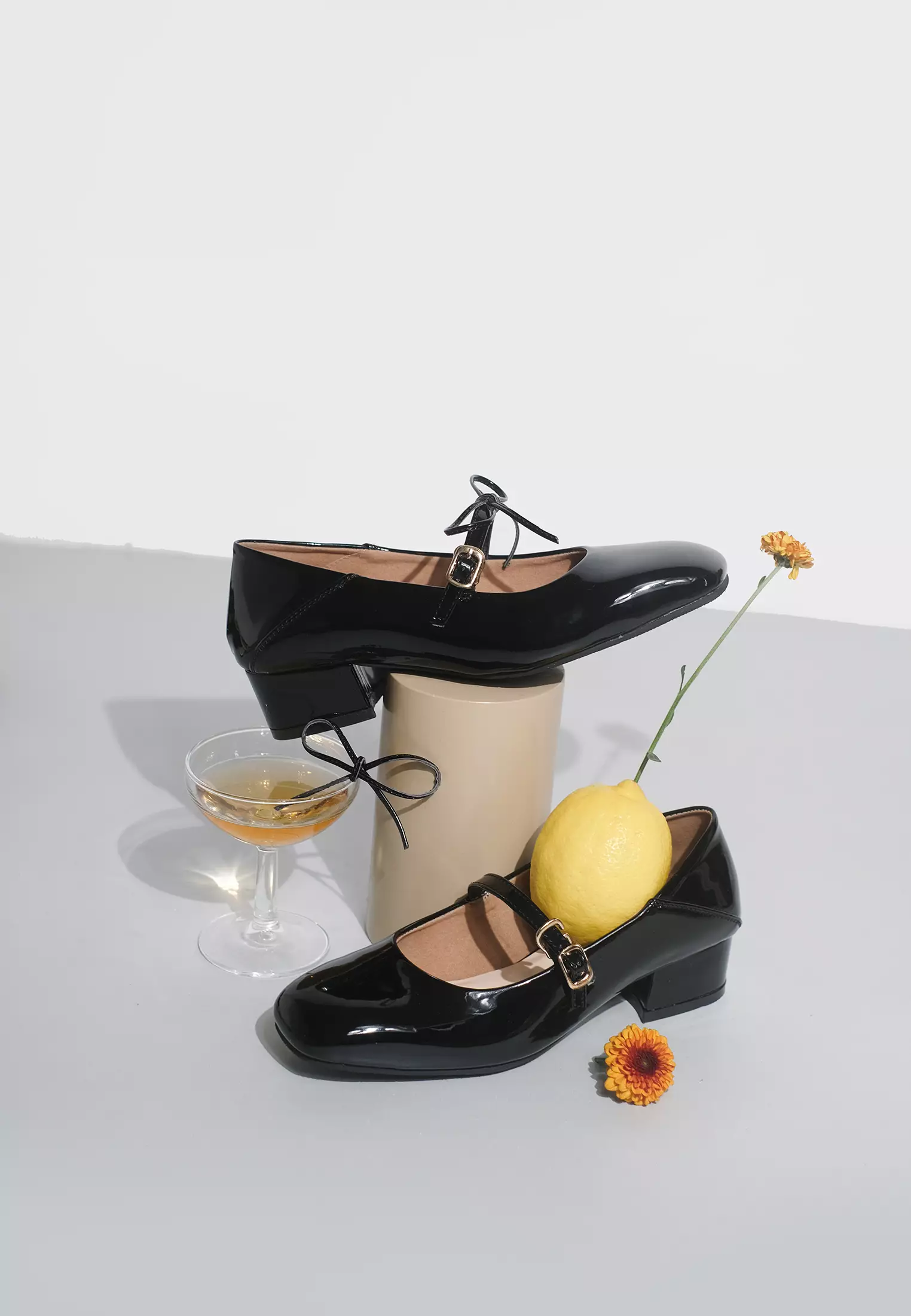 Amelia Women Mary Jane Pump Court Shoes with Bow Foldable Back