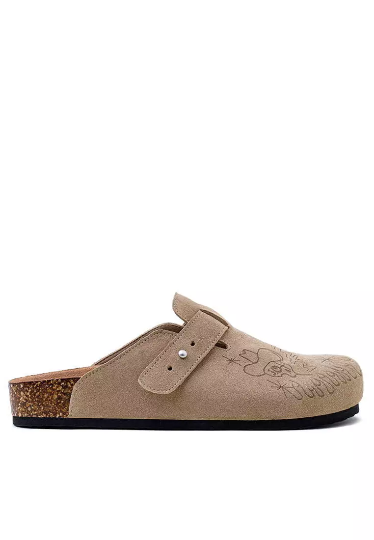 Discount on Twenty Eight Shoes  shoes - SKU: Unisex Cow Suede Illustration Mules CQ2401401