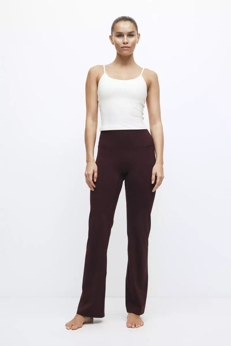 SculptMove™ Flared sports leggings