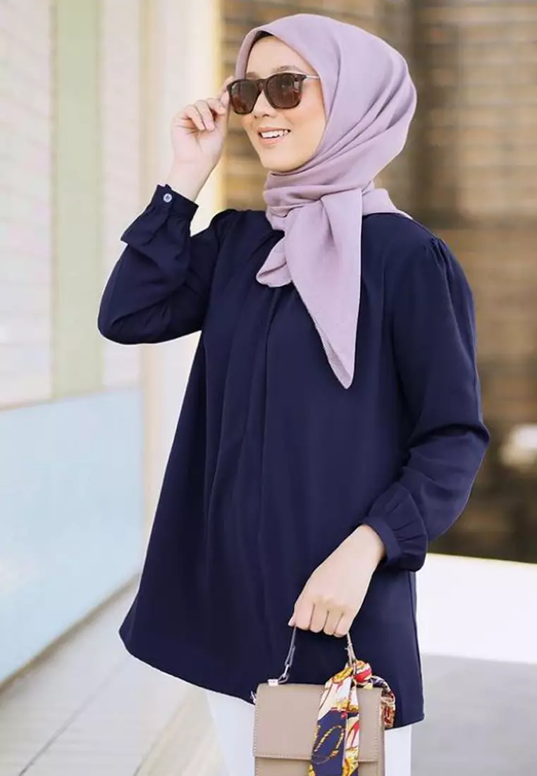 Lydia Blouse in Dark Blue
