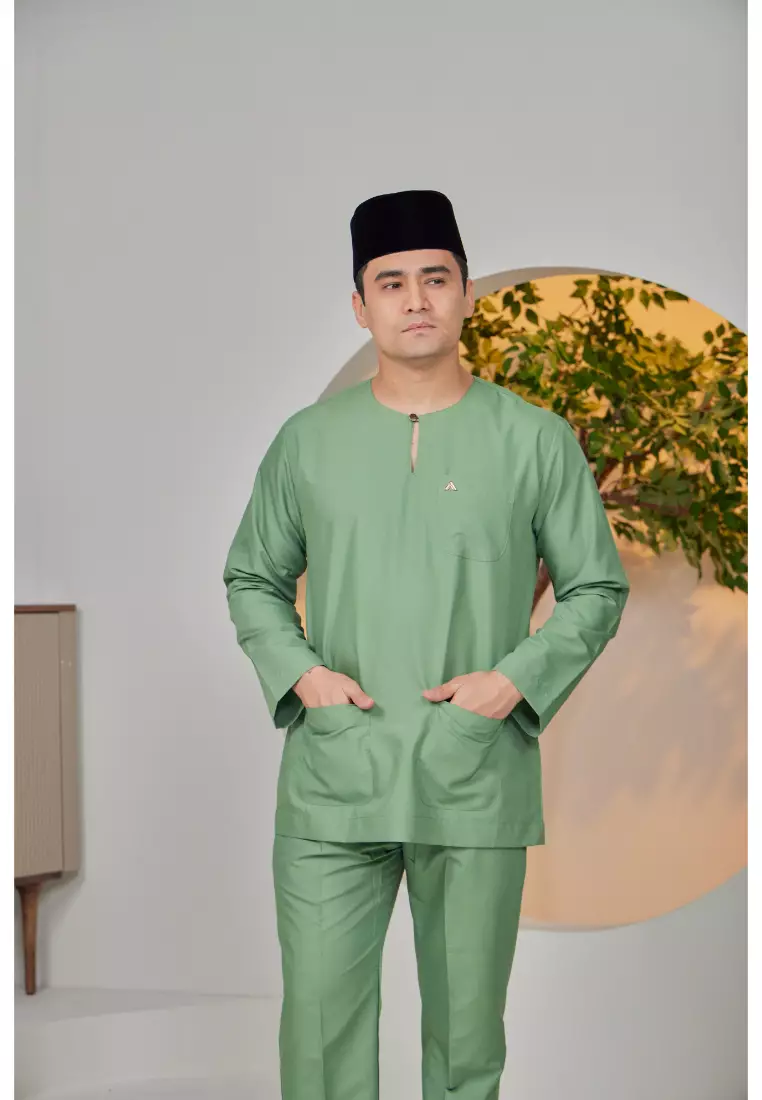 Baju Melayu Teluk Belanga