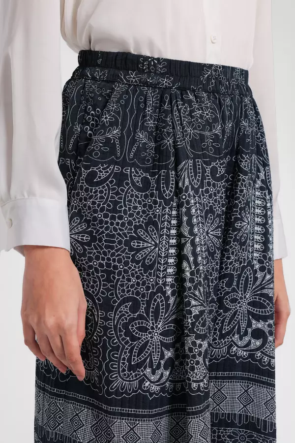 Minimal x Tasya Farasya - Alara - Celana Lurus Motif Etnik - Navy Dark