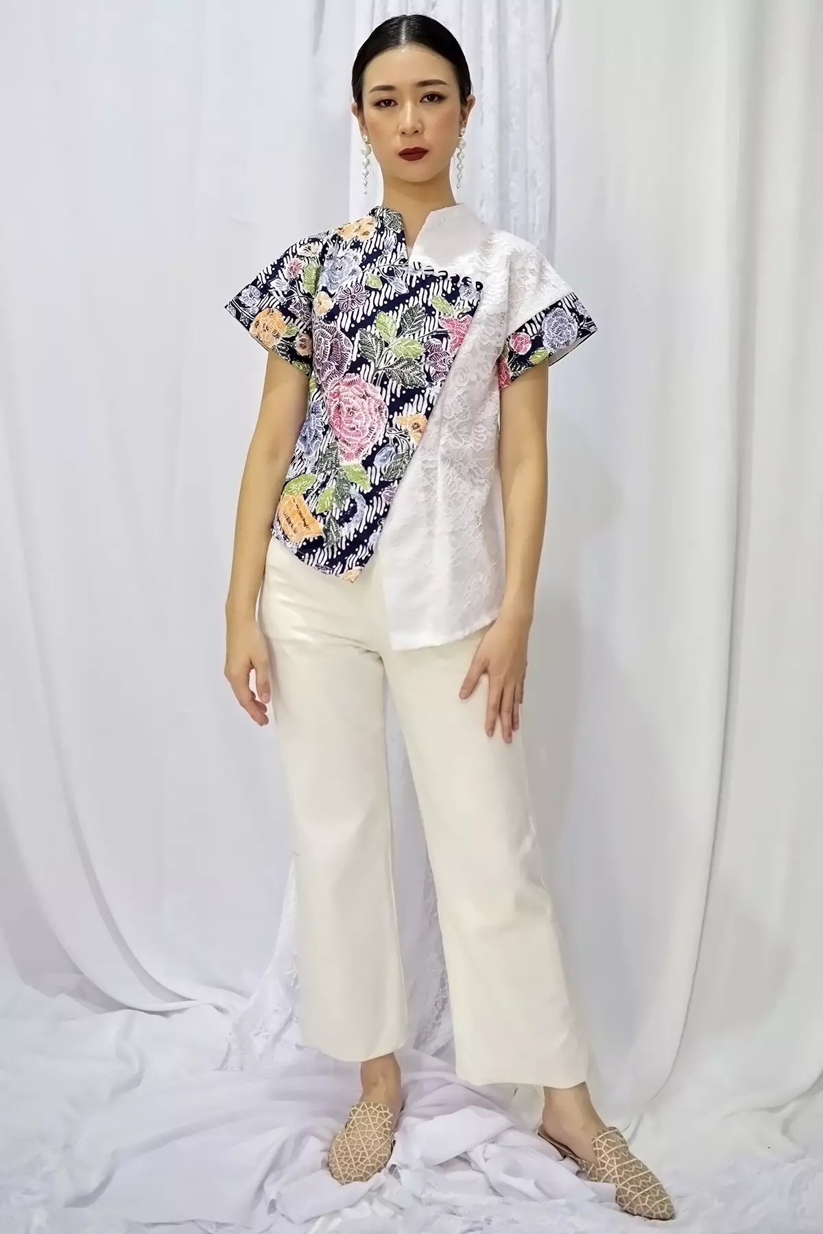 Serodja Encim Kawung Biru Kebaya Janggan Batik