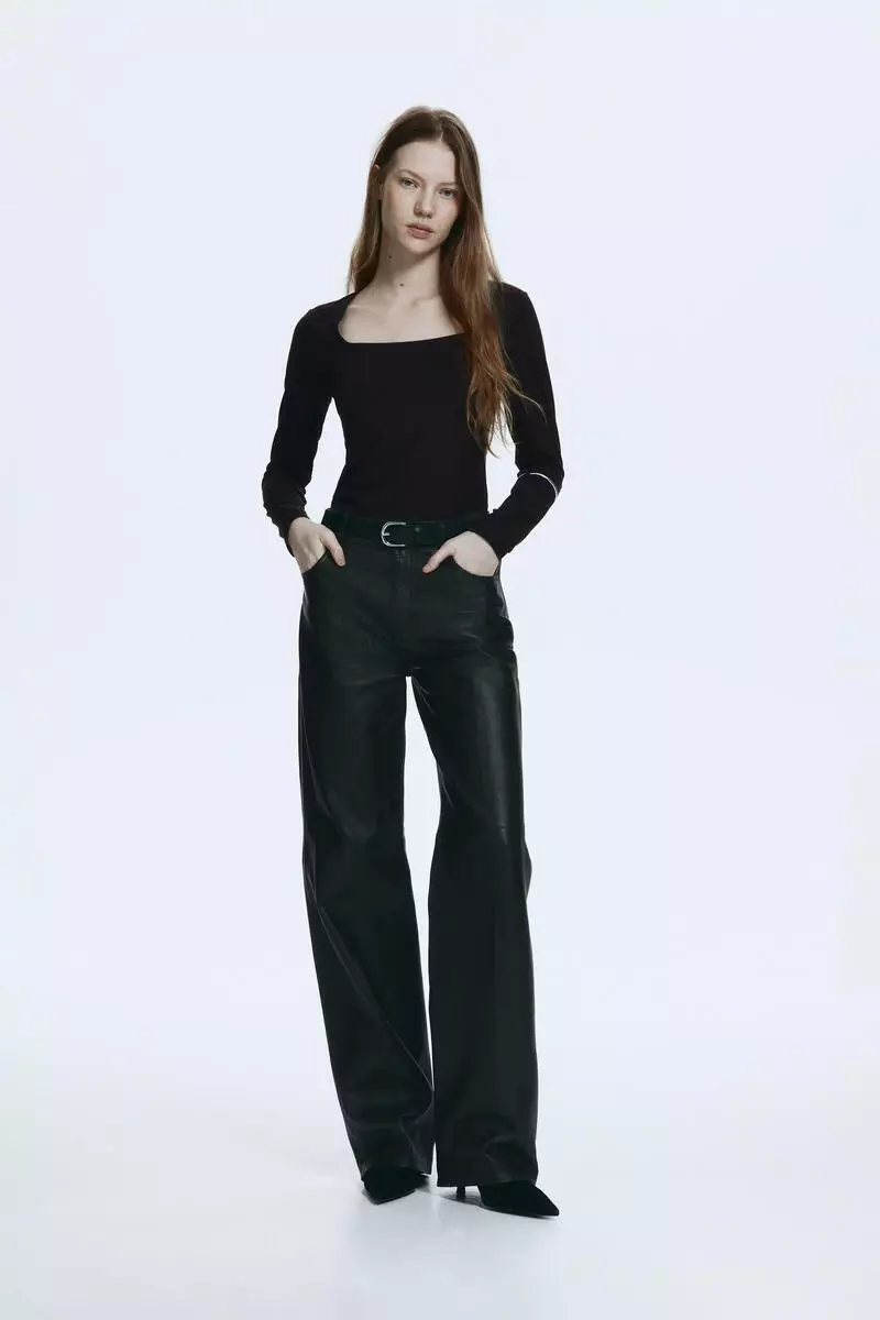 Long-sleeved jersey top