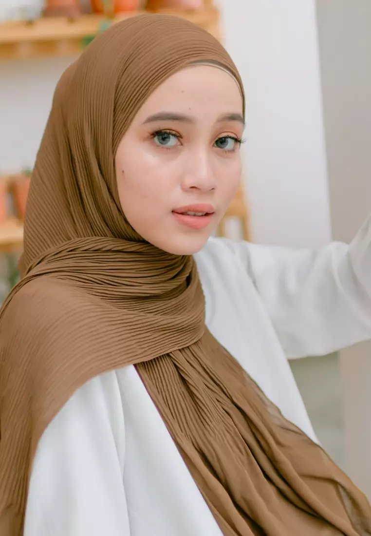 Bawal Pleats Shawl Hazelnut