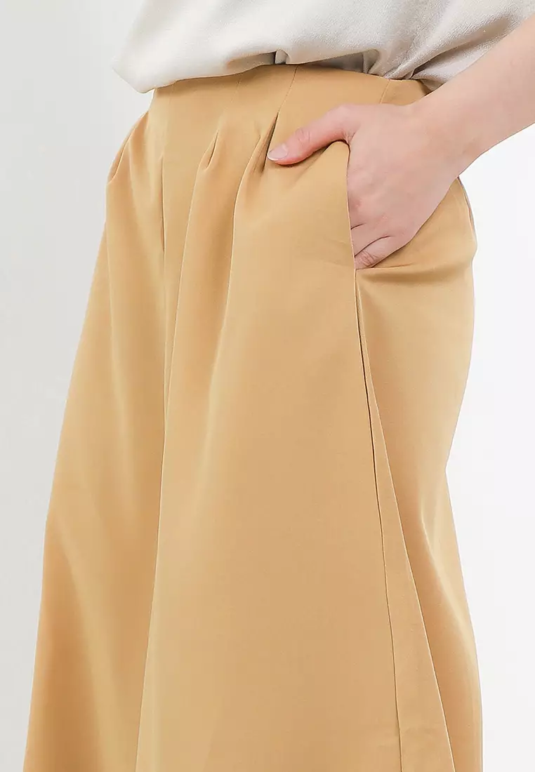 Gathered Waist Wide Leg Pants