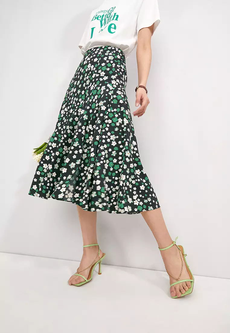 Slim Waist Flare Floral Long Skirt