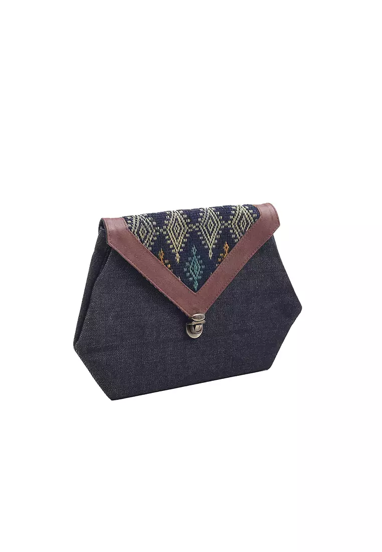L.Blend Etnus Tenun Clutch Wanita Pahikung Sumba Timur