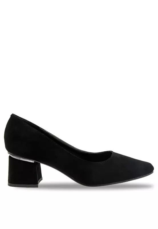 Discount on Noveni  shoes - SKU: Round Toe Heels