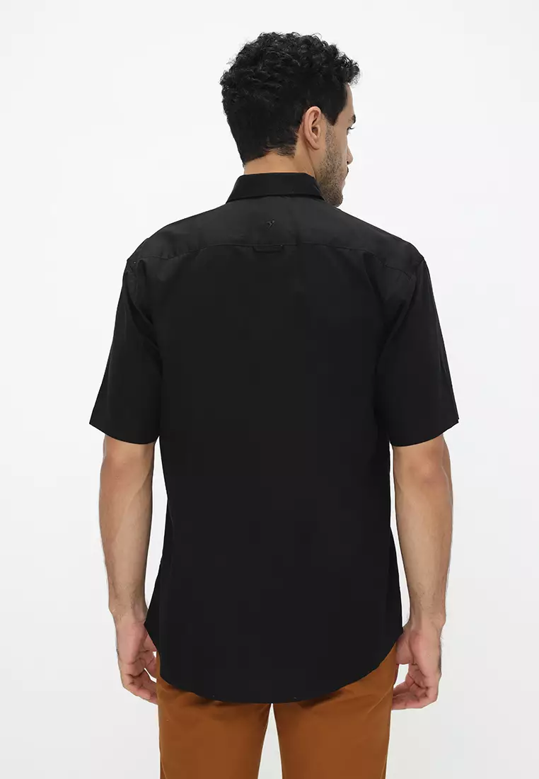 Jobb Vernon Kemeja Pria Lengan Pendek Regular Fit Hitam
