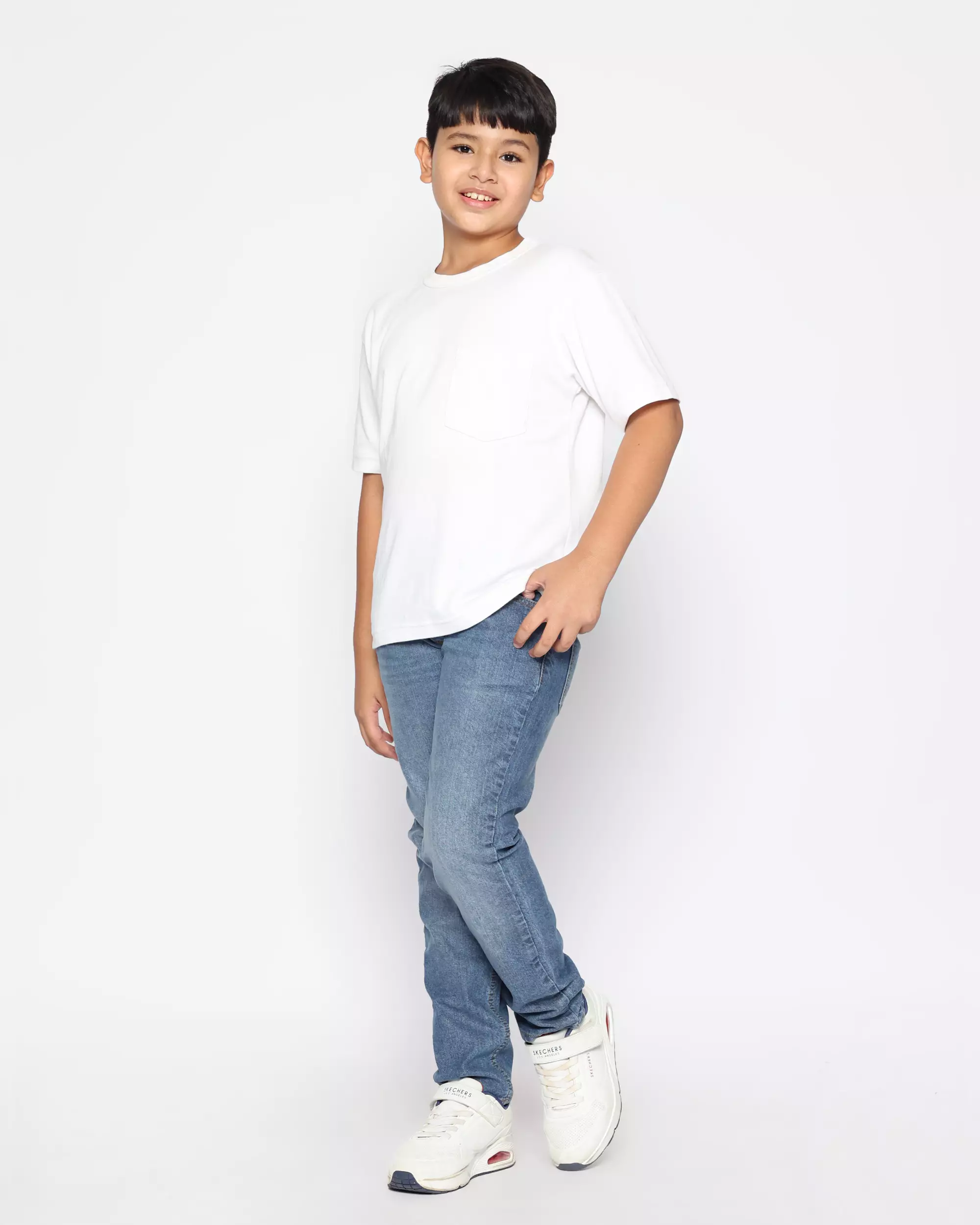 Celana Panjang Anak Laki Jeans Rib Mid Blue With Model - FORTUNES