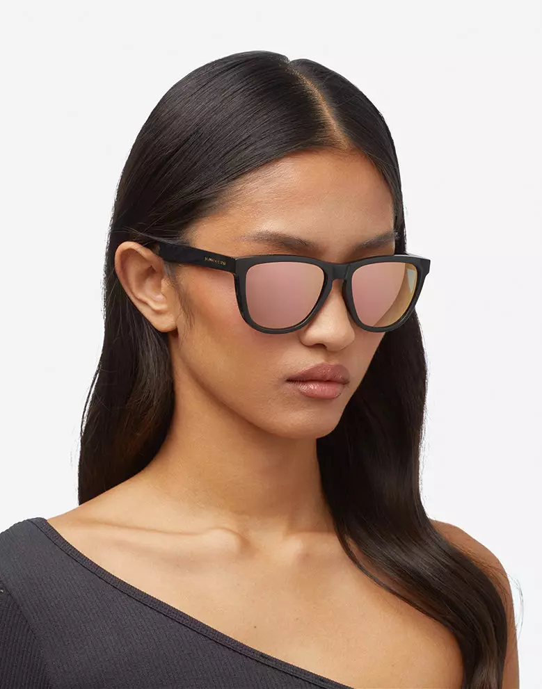 HAWKERS POLARIZED Black Rose Gold ONE RAW. Sunglasses for Men and Women, Unisex. UV400 protection. Official product designed and made in Spain. HONR21BKTP