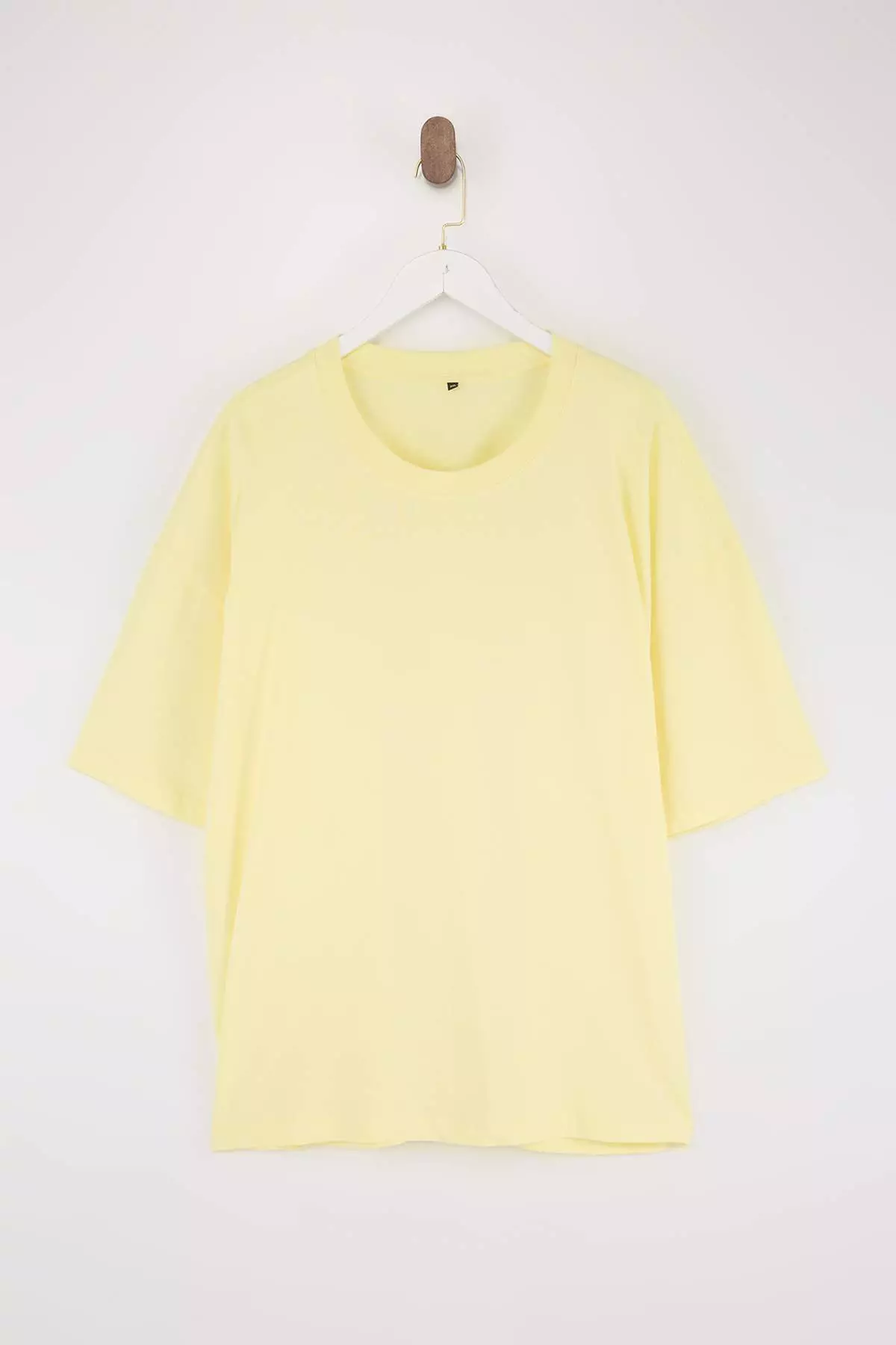 Big Size Yellow Oversized /Wide Cut 100% T-Shirt Tmnss23Ts00139