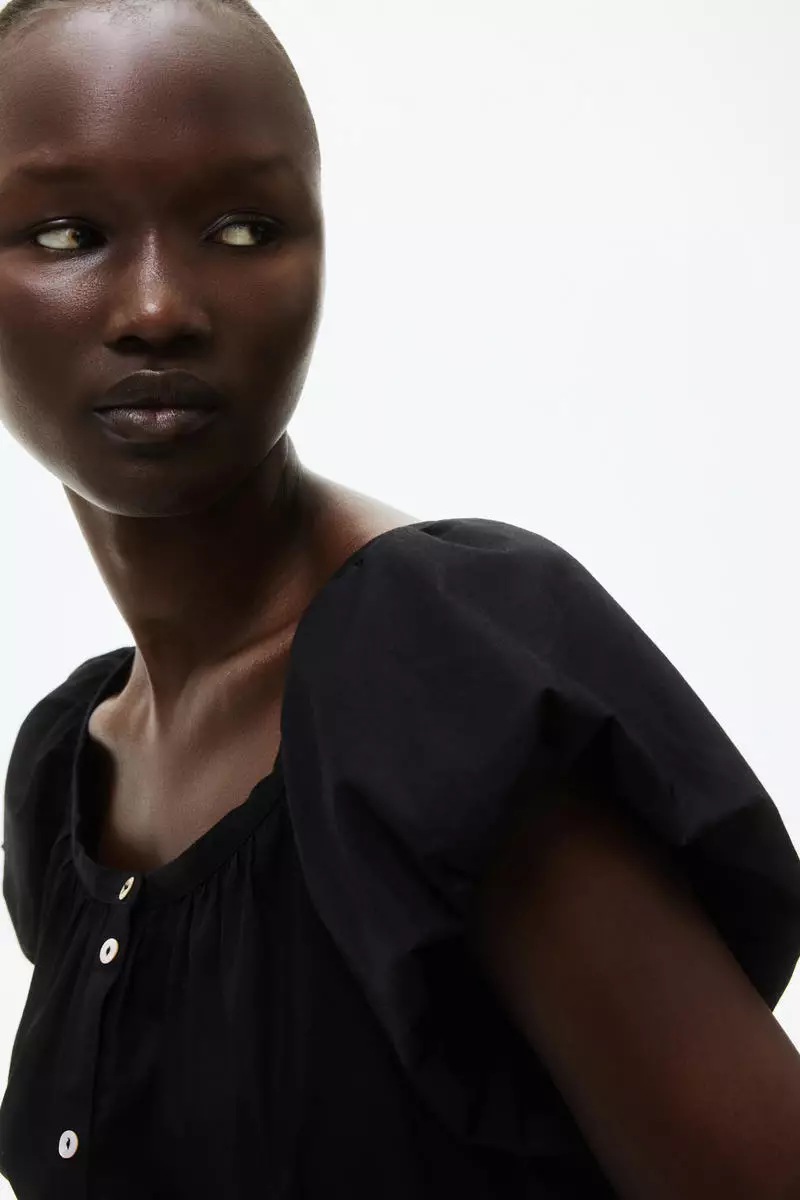 Puff-sleeved poplin dress