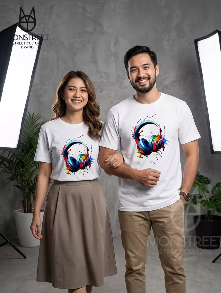 Monstreet Kaos Katun Combed 24S Grafis Reguler Fit Putih Tshirt UTR117 Cotton Combed 24S Graphic Tshirt Regular Fit White Tshirt