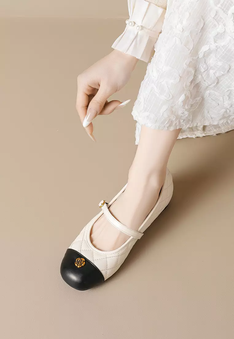 Camellia Quilted Mary Jane Shoes WW350-2