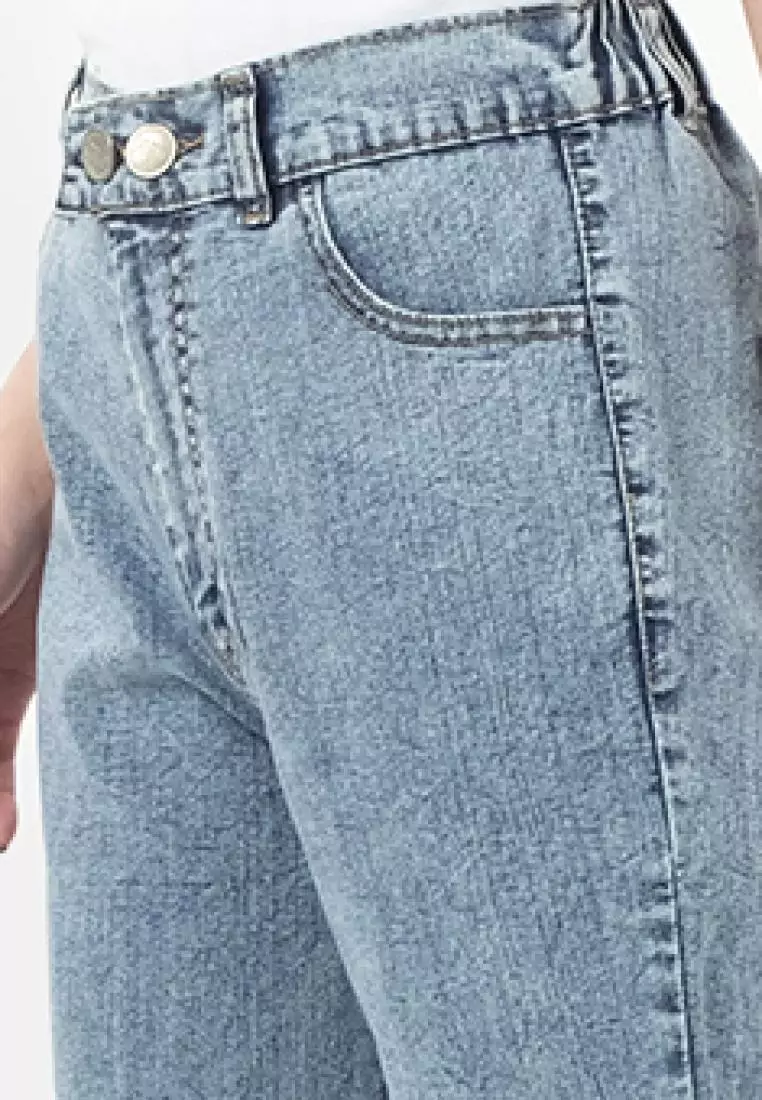 Tapared Two Button Jeans in Aqua