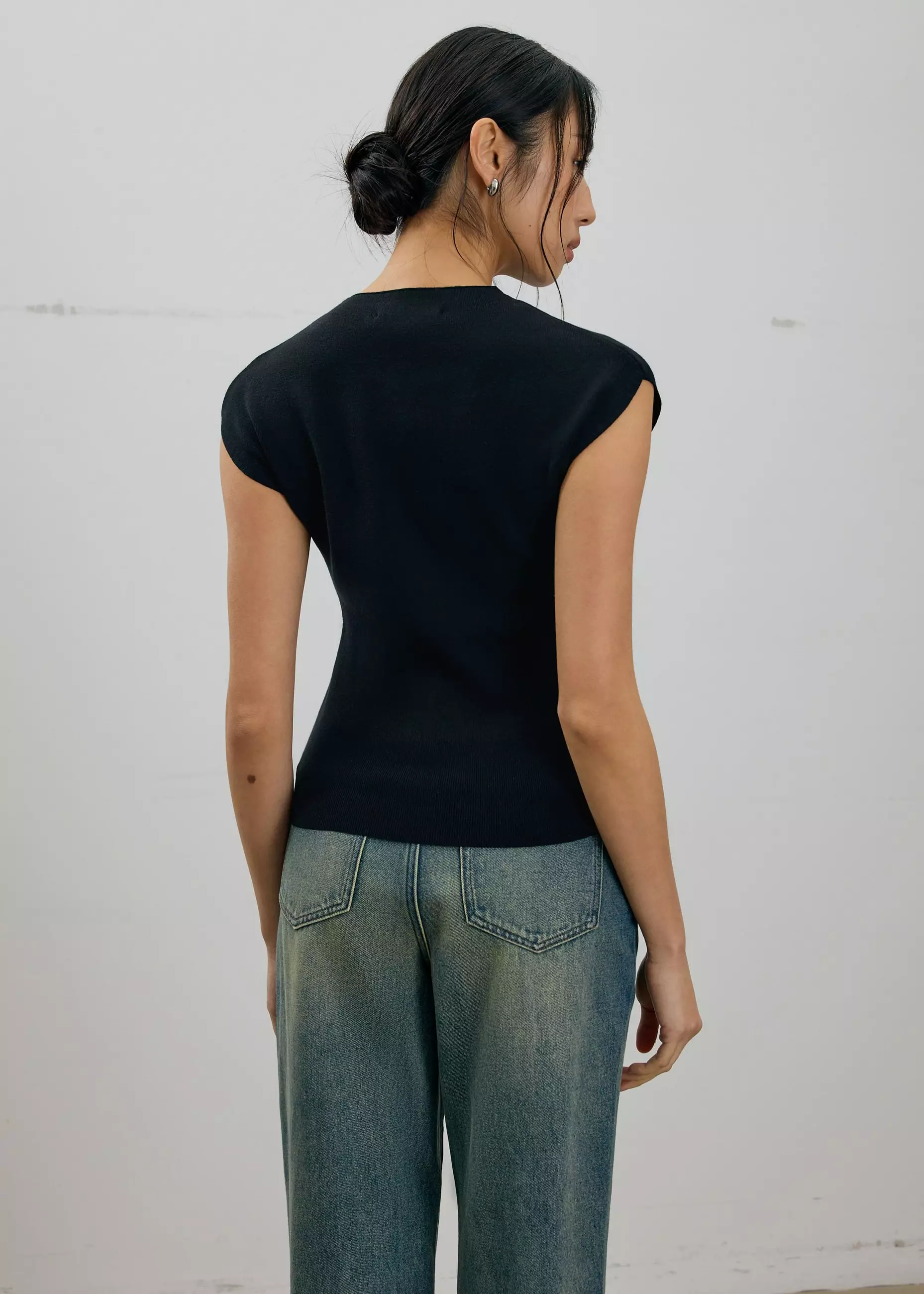 Atasan Wanita - Huan Mock Neck Knit Top