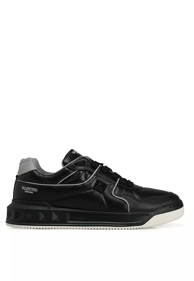 スニーカー Valentino One Stud Low-Top Leather Sneaker Low-top One Stud Xl Sneaker In Perforated Nappa Leather for