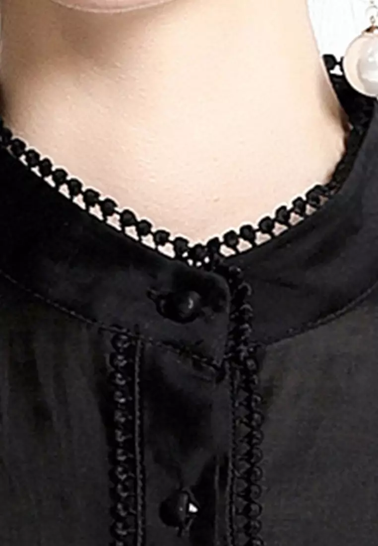 Lace Stitching Stand Collar Waist One-Piece Dress A22050707