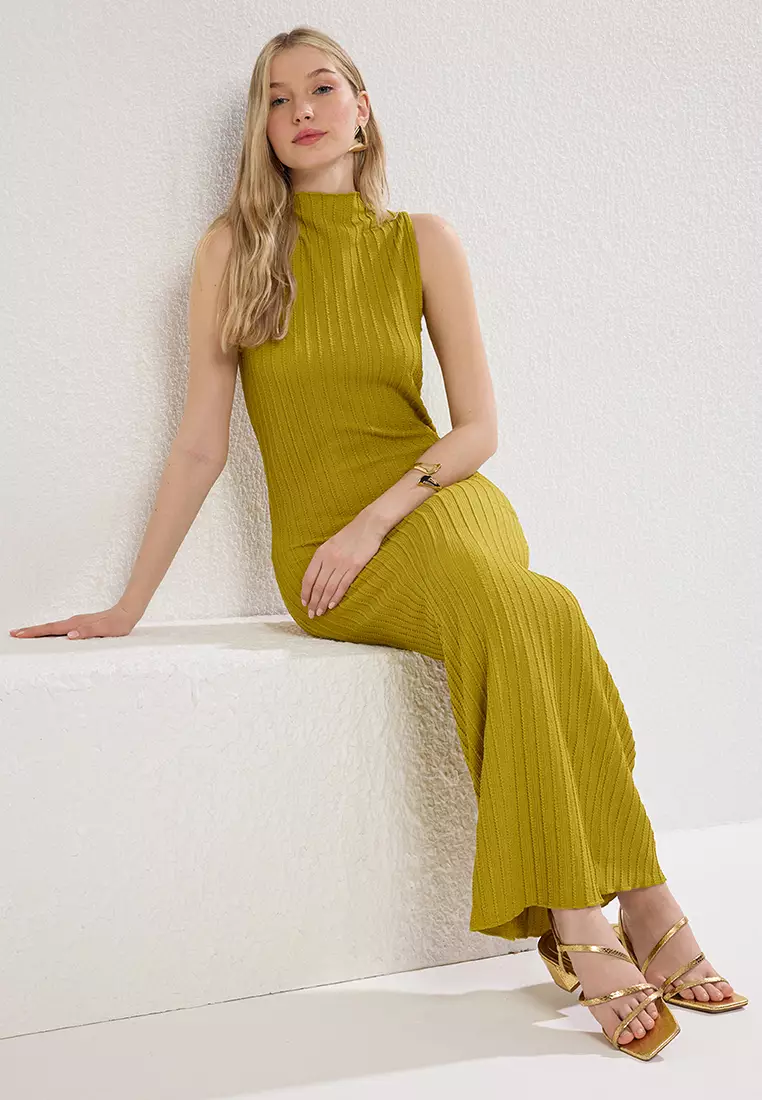 Oil Green Textured Fabric Stand Collar Body-Smoothing Flexible Maxi Knit Dress TWOSS25EL00163