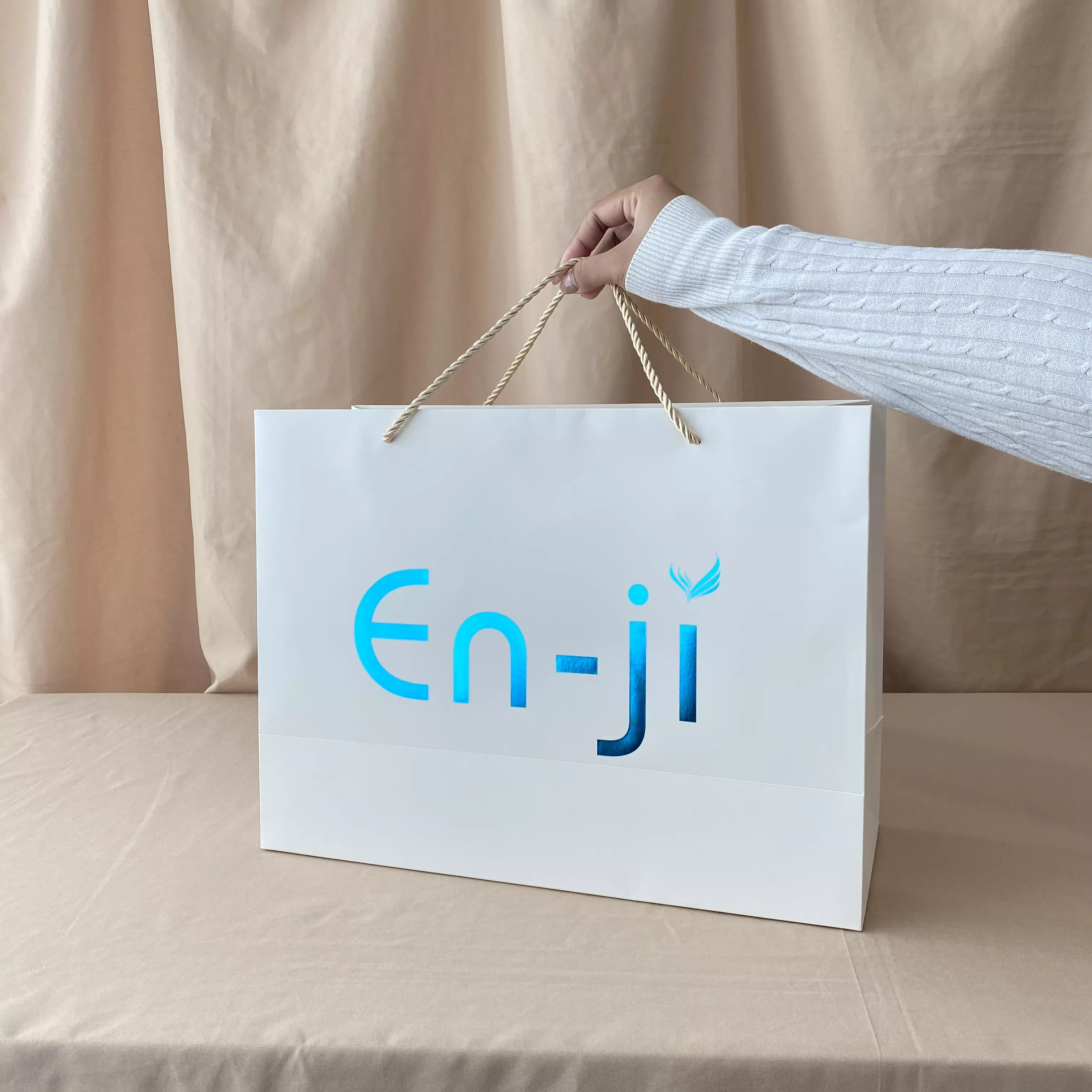 En-ji Paperbag - Cream [Packaging Tas]