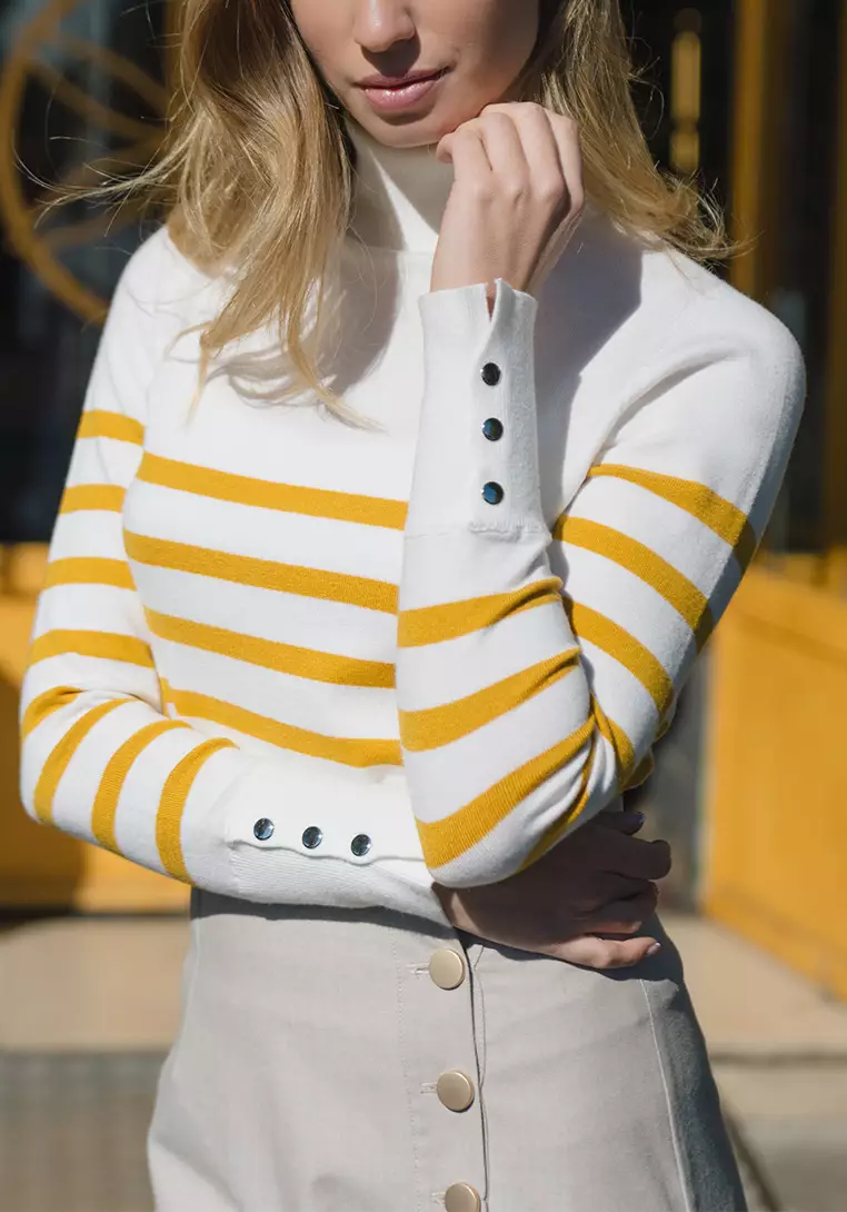 Jenna and Kaia - Nafa Turtleneck Stripe Lemon Curry - Kaos Turtleneck Wanita