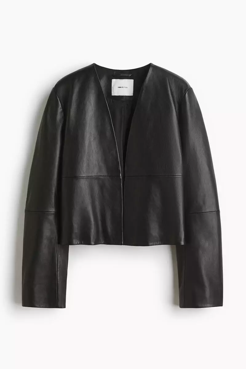 Short leather jacket