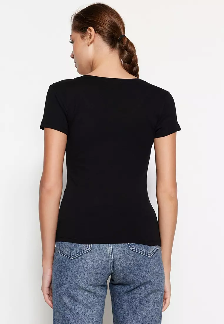 fitted round neck t shirt