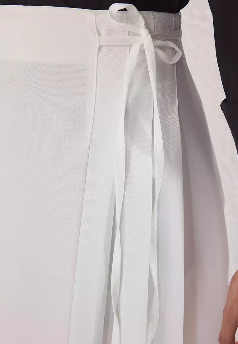 White Pleated Detailed Unlined Woven Skirt Tctaw25Ee00007