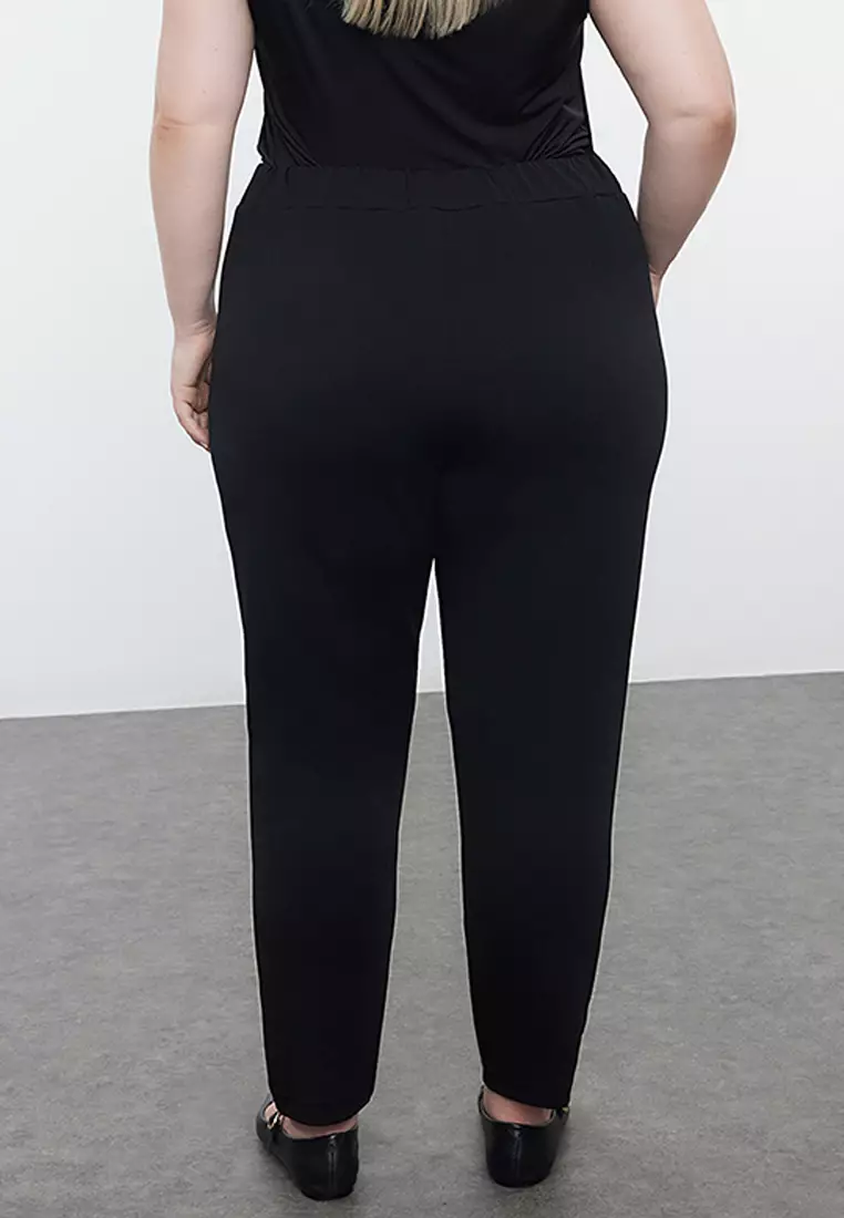 Black Carrot Fit Knitted Plus Size Trousers Tbbaw25Ar00002