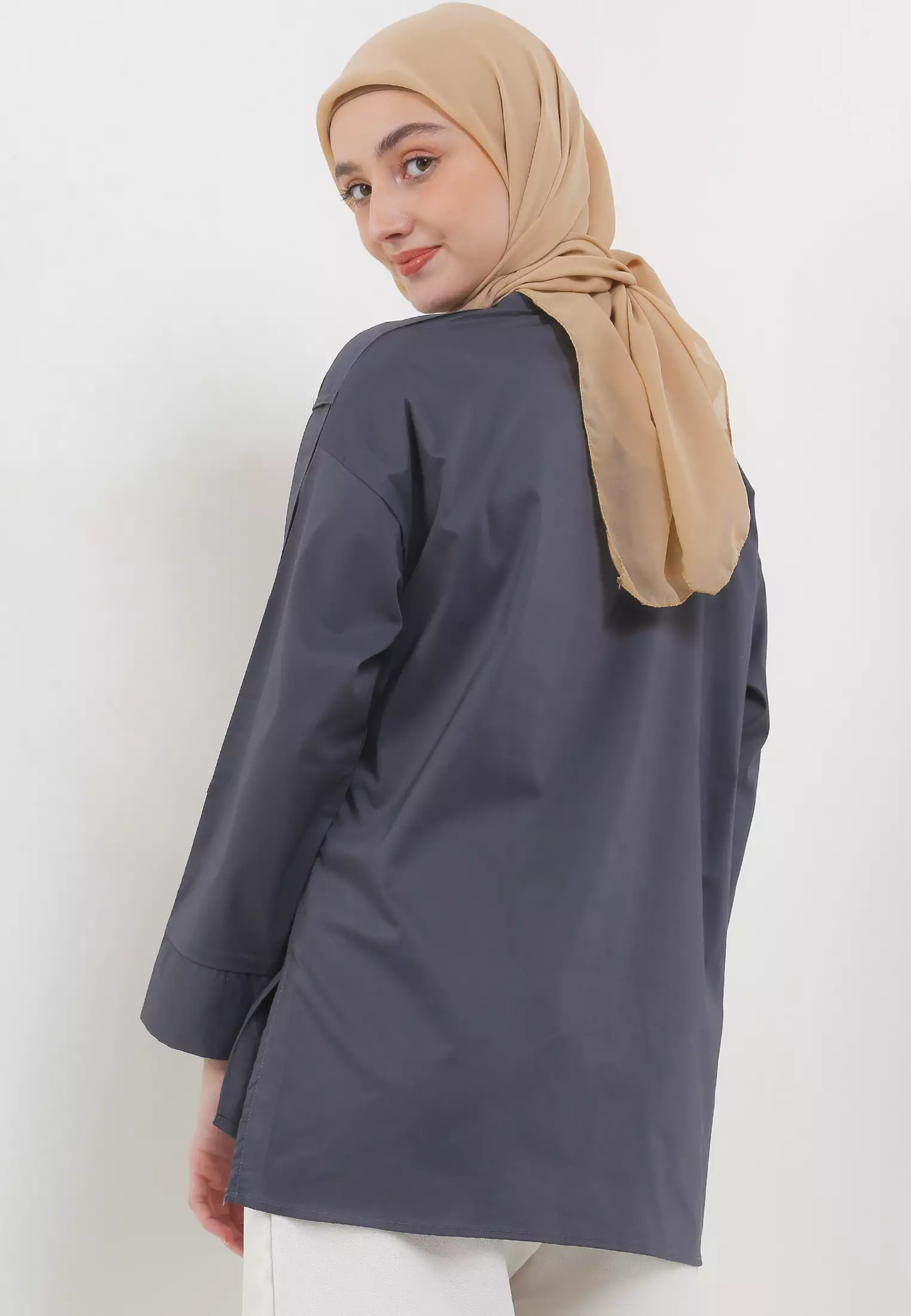 MFMW Bulaiya Atasan Blouse Dark Grey