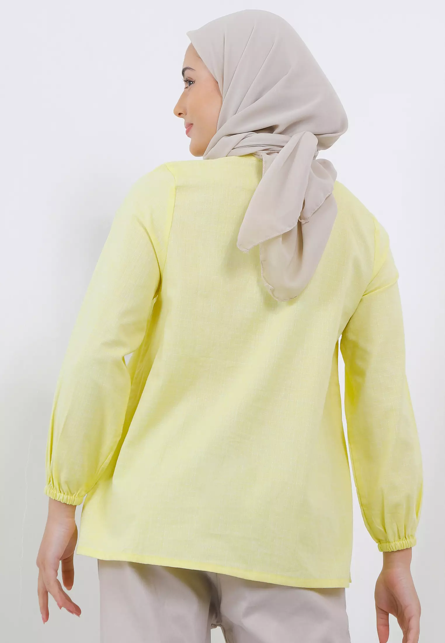 MFMW Merepiya Atasan Blouse Yellow Motif Bunga